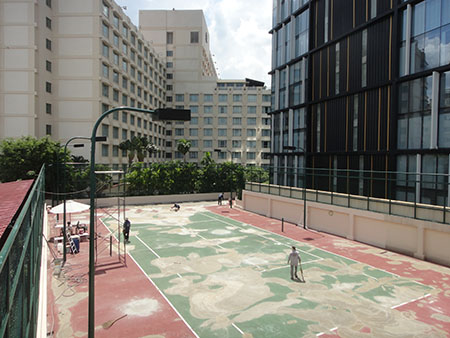 Nang-cap-den-san-tennis